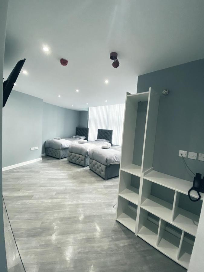 Brownlows Hotel 3*
