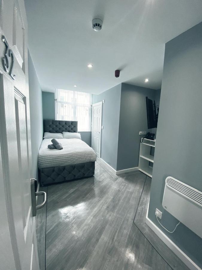 Brownlows Hotel 3*