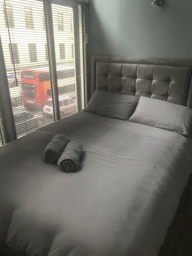 Brownlows Hotel